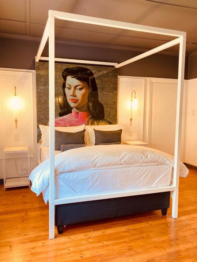 Cellar In Town Bed & Breakfast Robertson Bagian luar foto